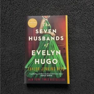 The Seven Husbands of Evelyn Hugo Softcover